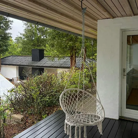 Private Summer House In Nature Near Semesterbostad *